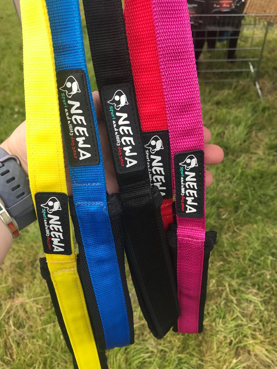 Neewa Lead for all your dog activities a padded handle for comfort and a second handle closer to the dog for more control available in 5 colours